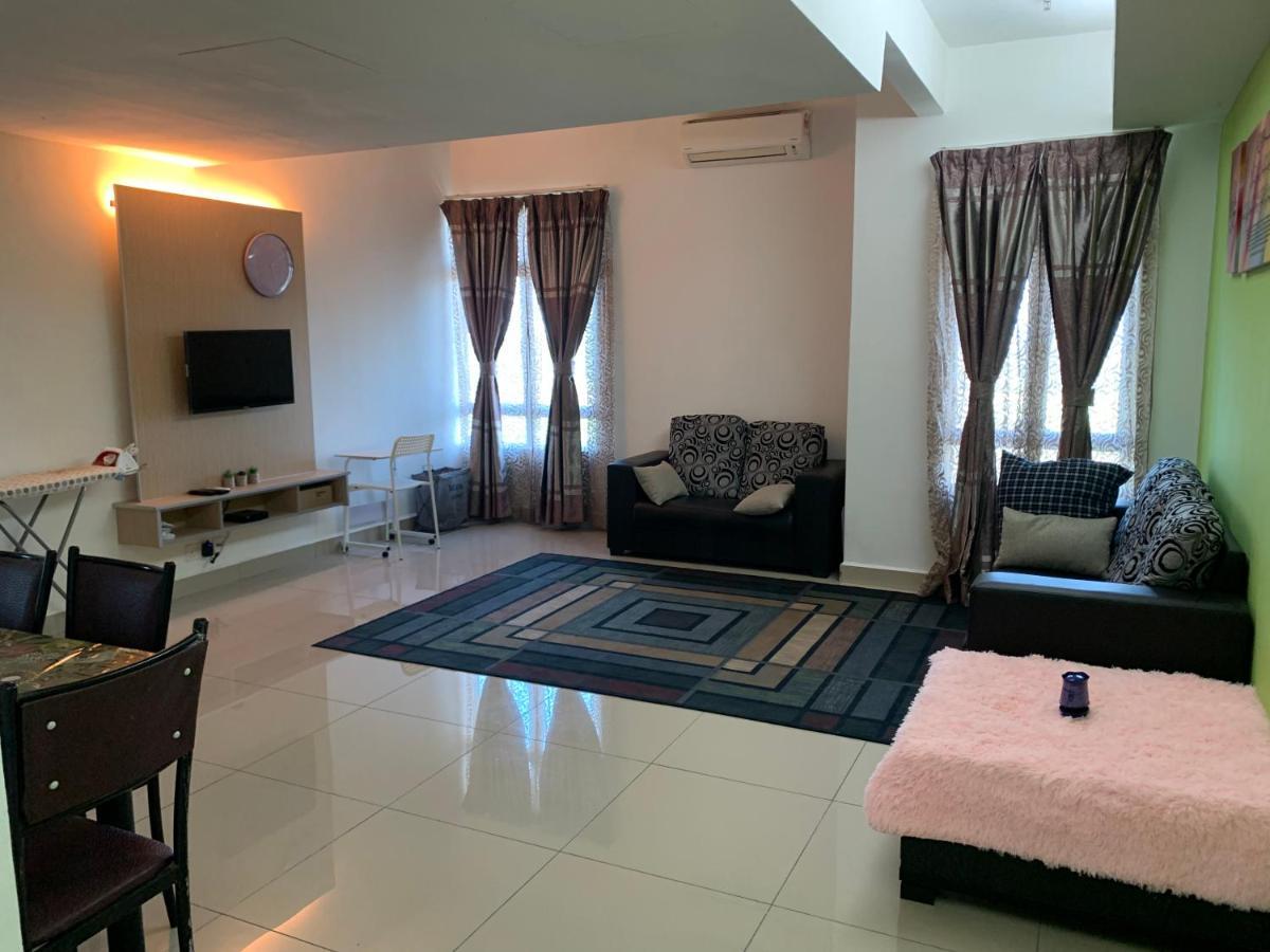 Kb Wakaf Che Yeh Apartment Kota Bharu Extérieur photo